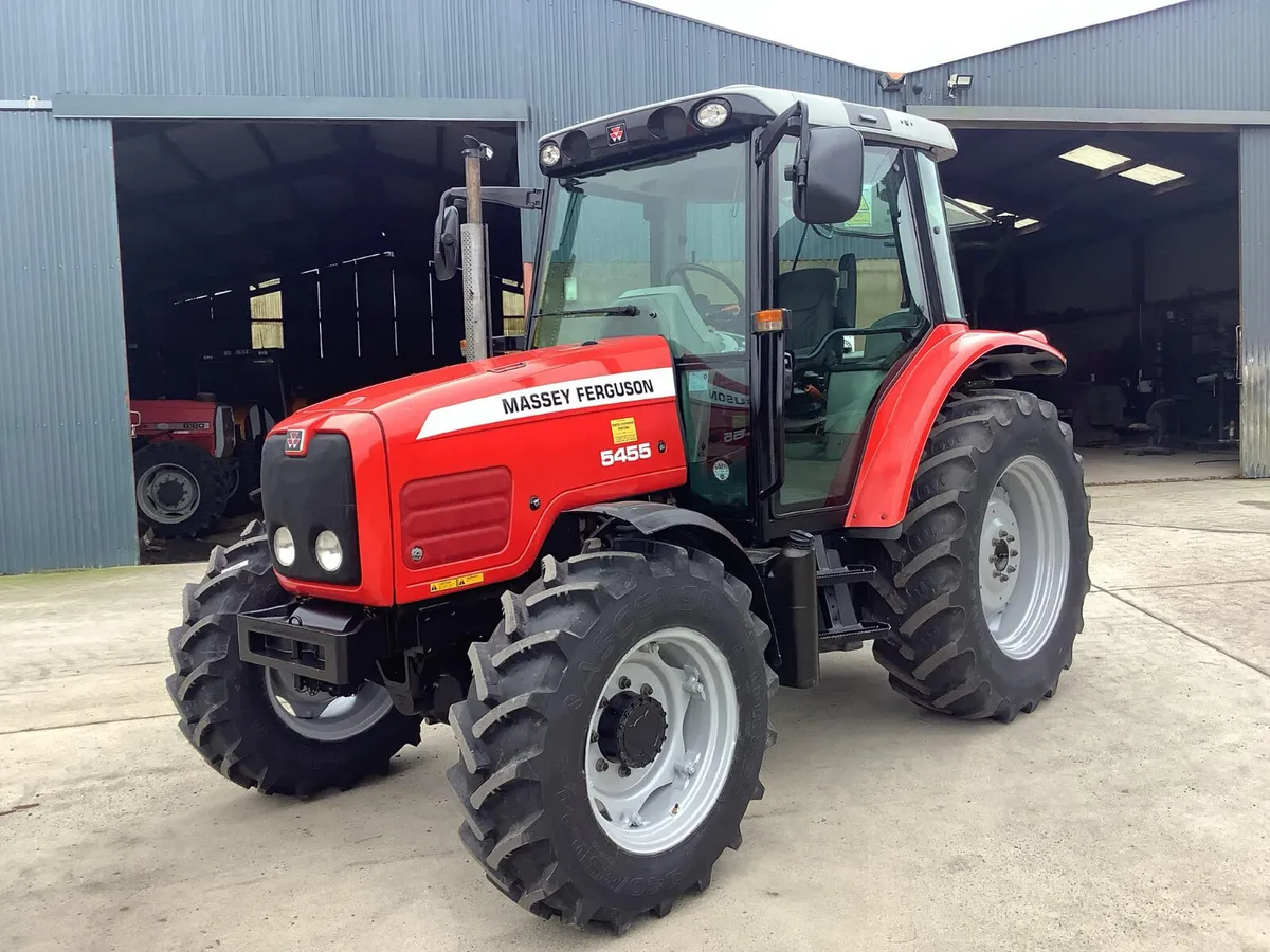 2006 MF 5455 - Image 1