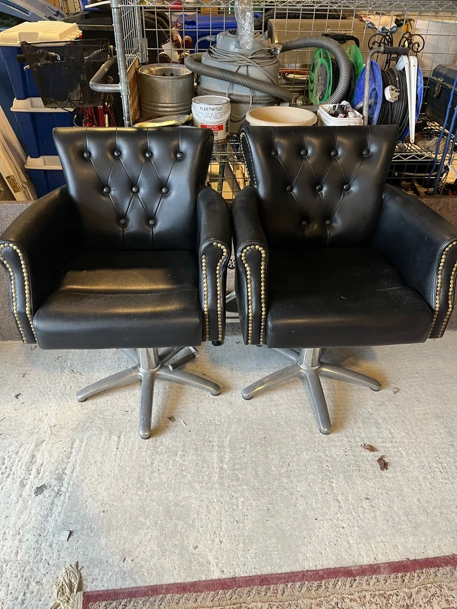 Barber Chair - Image 2