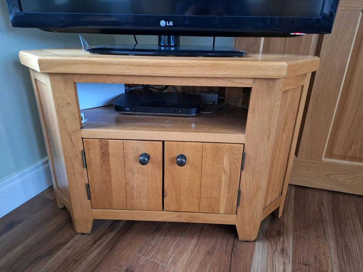 TV unit - Image 1