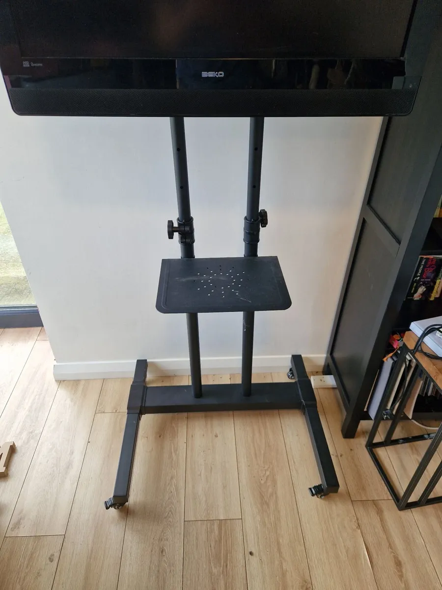 Tv with office stand - Image 2