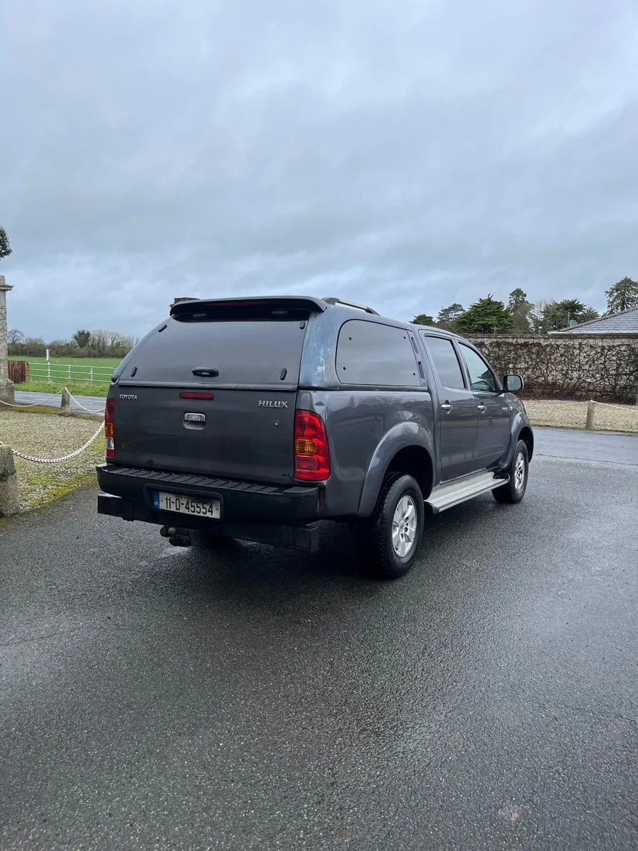 Toyota Hilux 2011 - Image 4