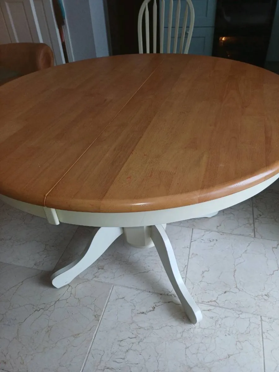 Kitchen Table and Chairs - Image 1