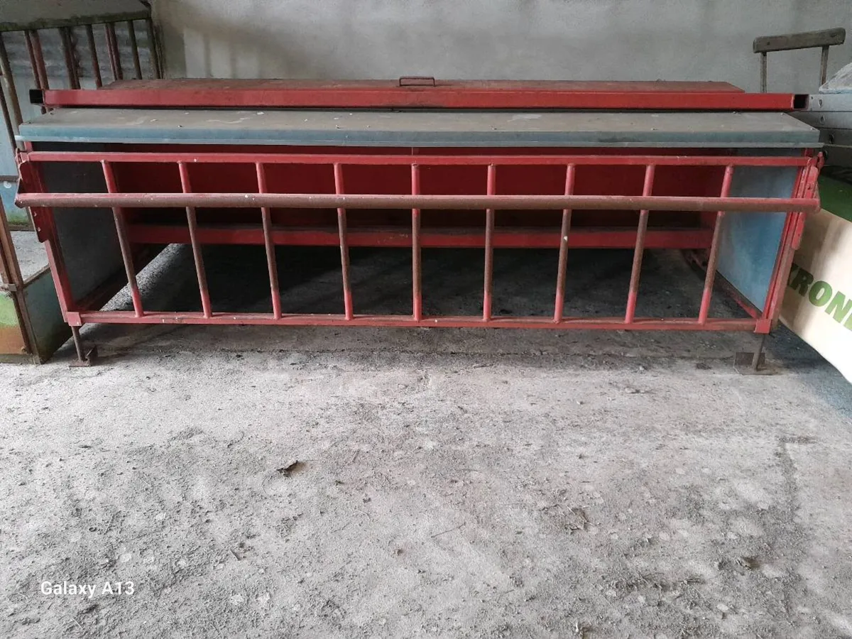 Sheep creep feeder - Image 1