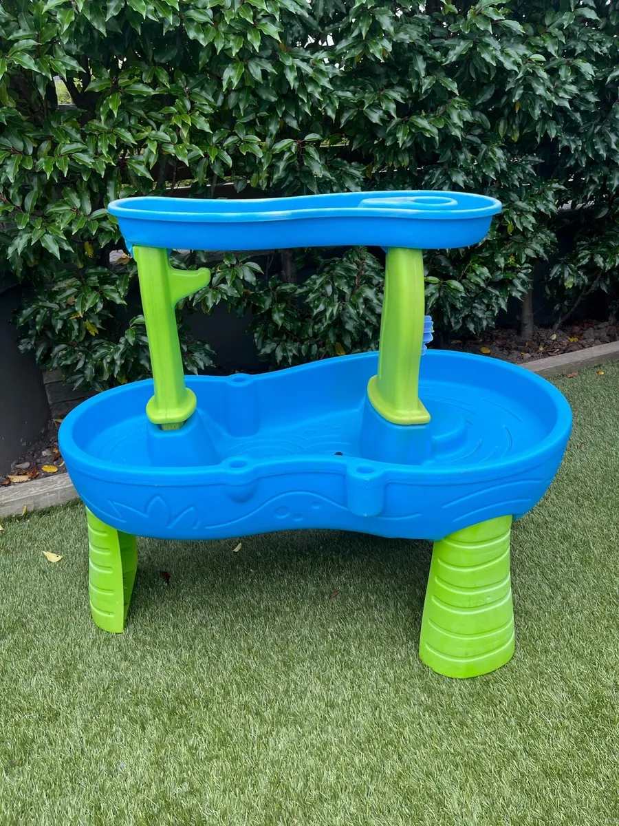 Water and sand table - Image 2