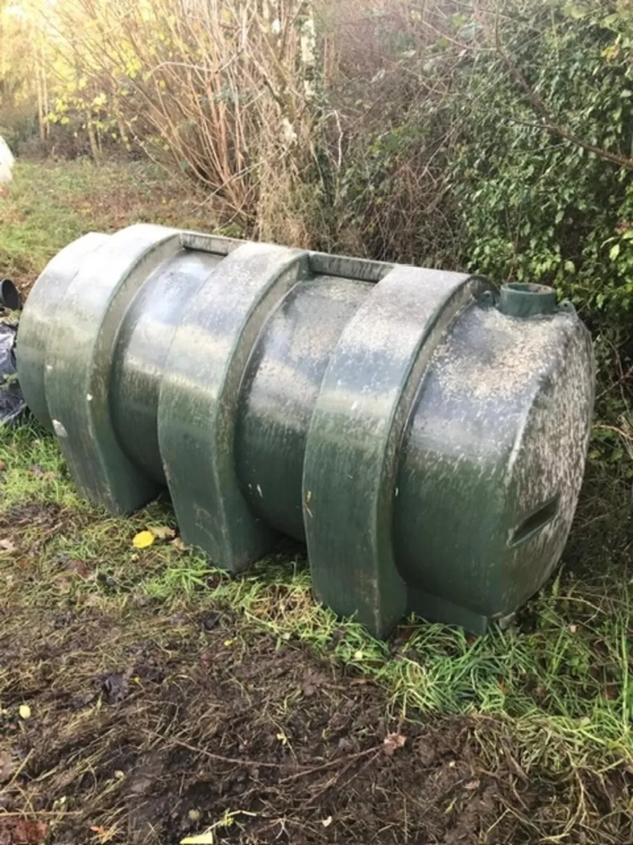 Heating oil tank