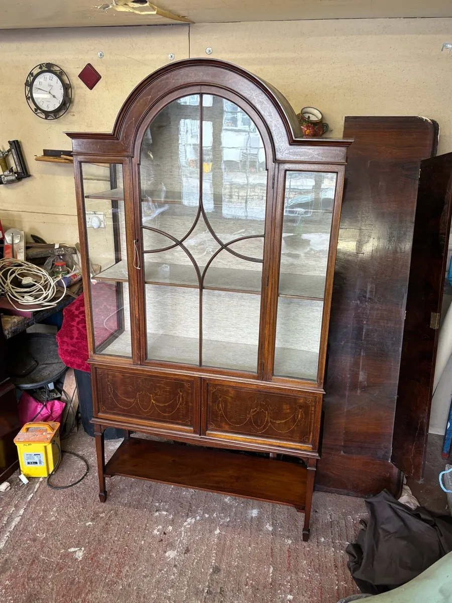 Large Inland Display Cabinet - Image 1