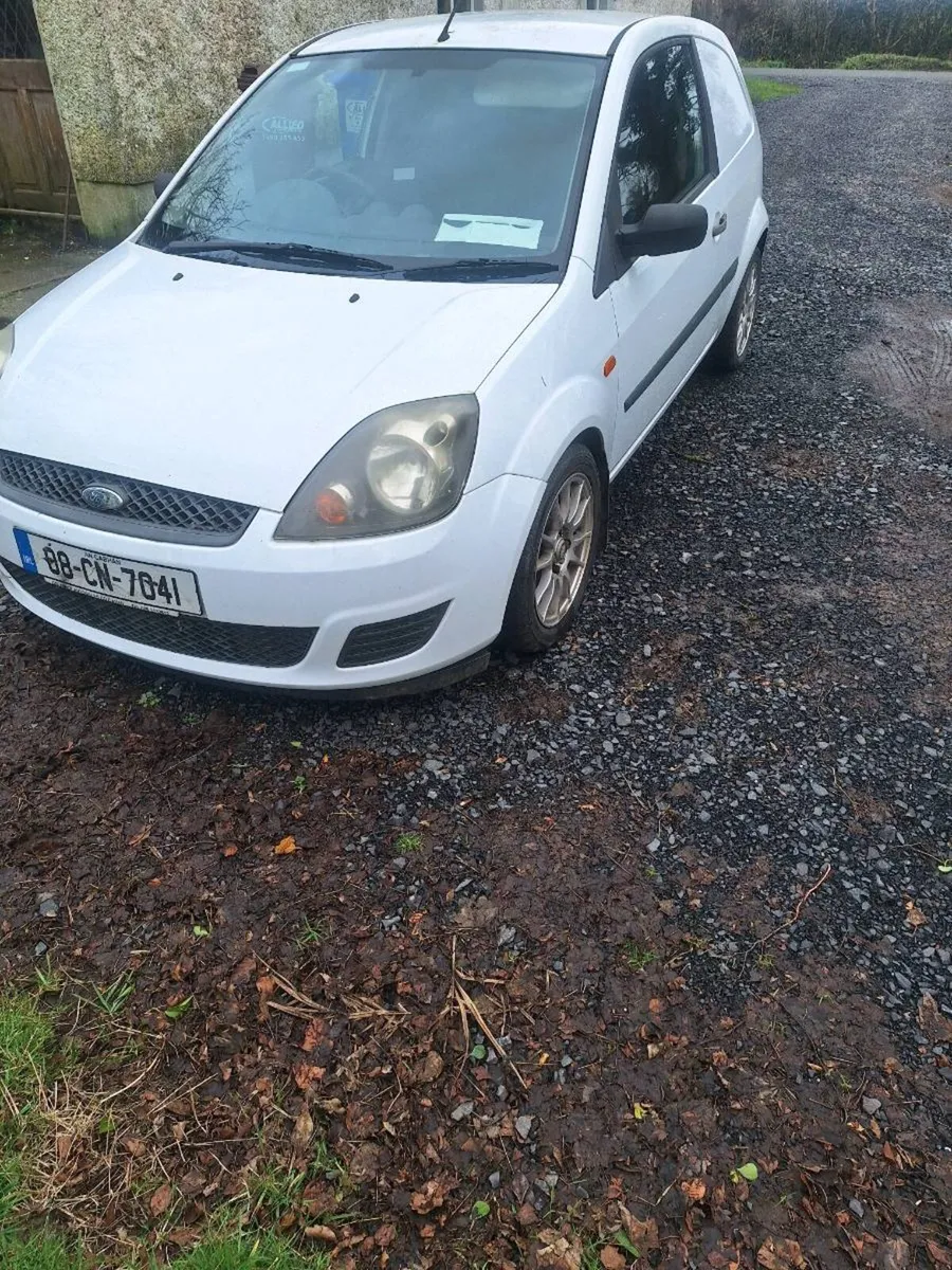 Ford fiesta van - Image 1