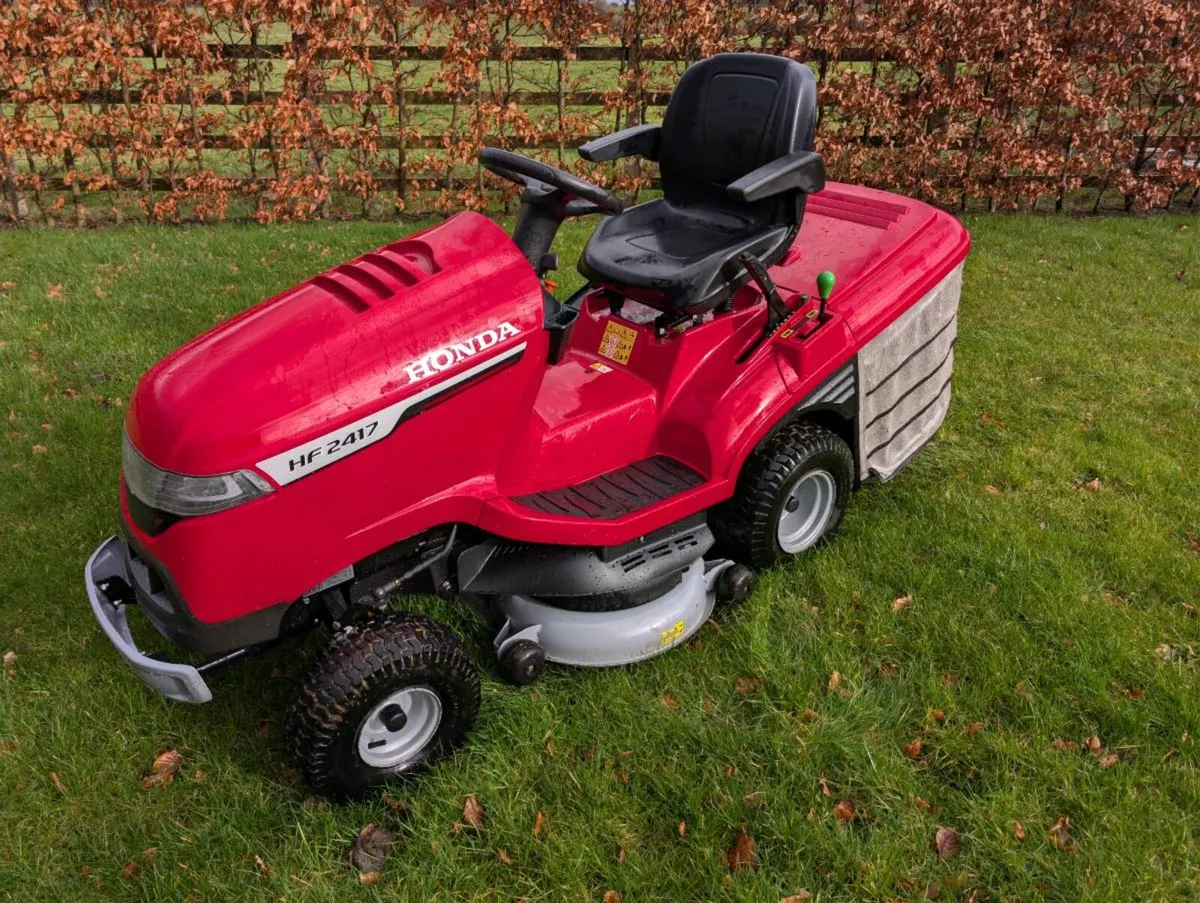 Honda 2417 lawnmower - Image 1