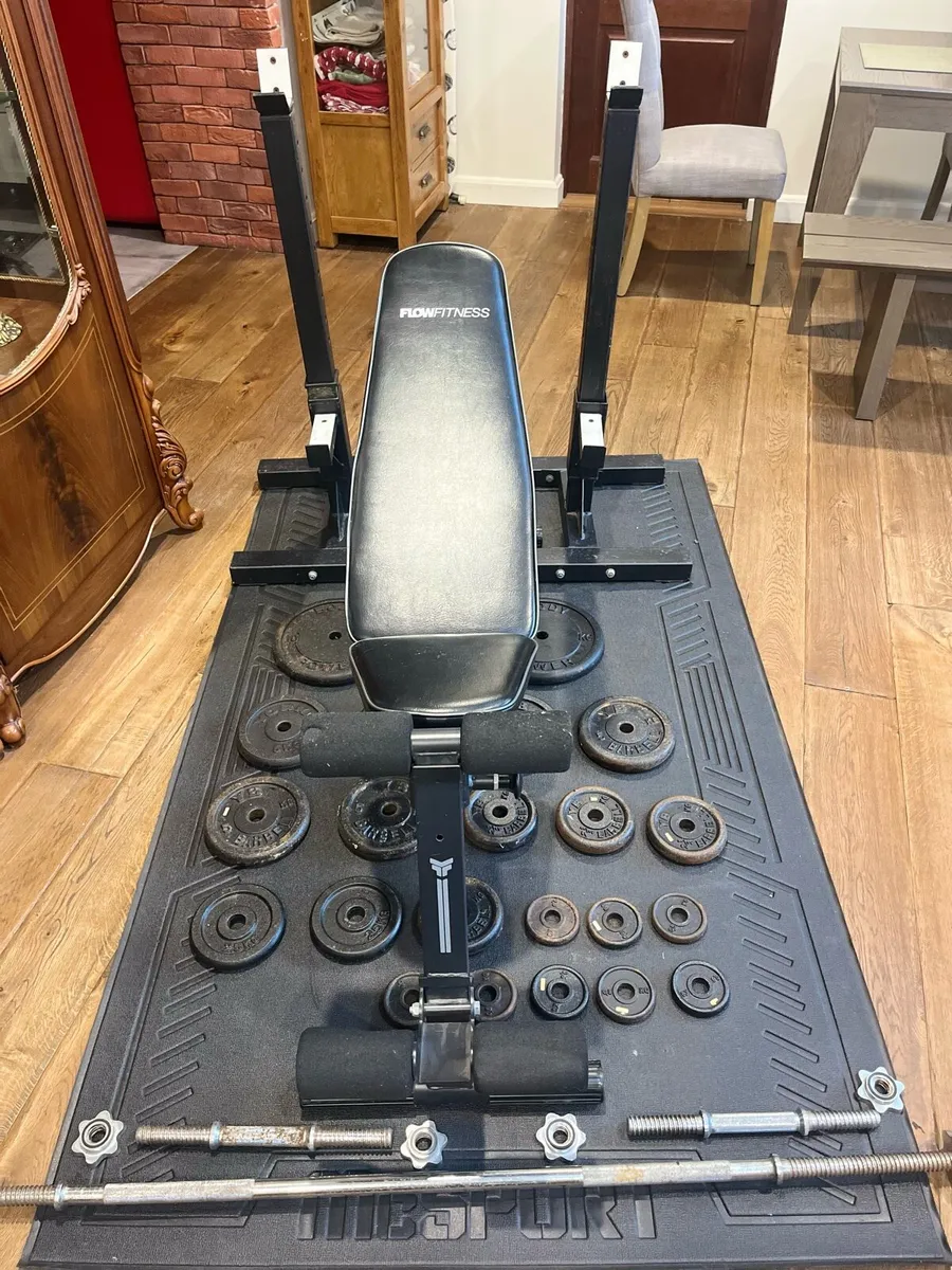 Rack bench barbell dumbbells and weights - Image 4