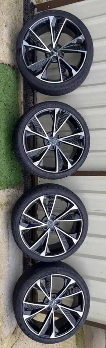 20” Alloys with tyres - Image 3