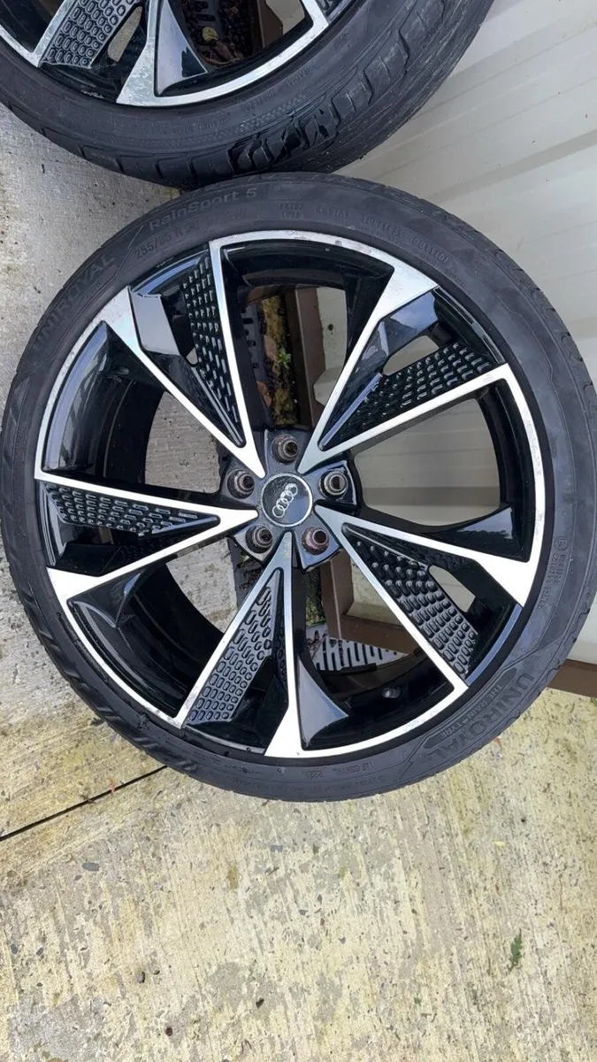20” Alloys with tyres - Image 4