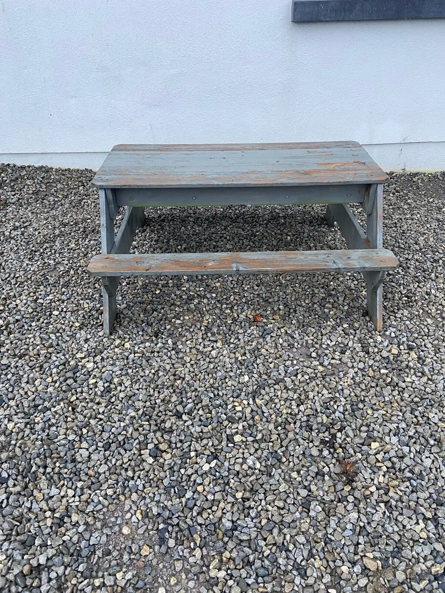 Kids outdoor picnic bench - Image 3