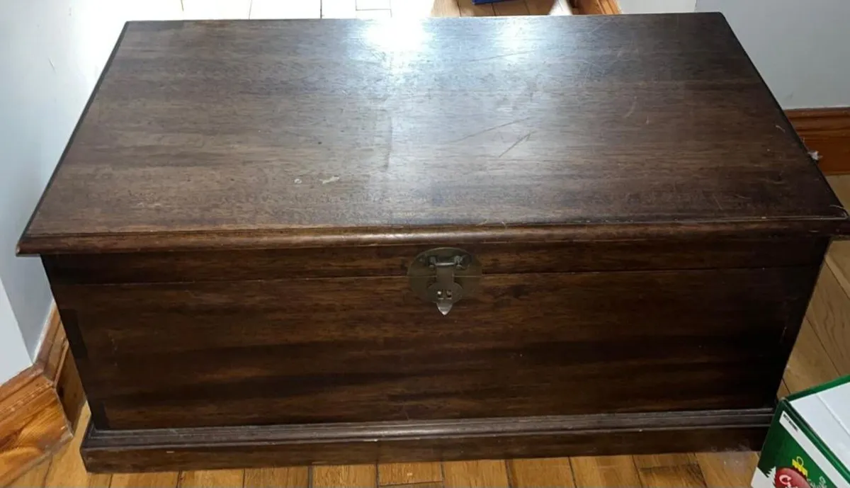 Solid wooden blanket/storage box - Image 2