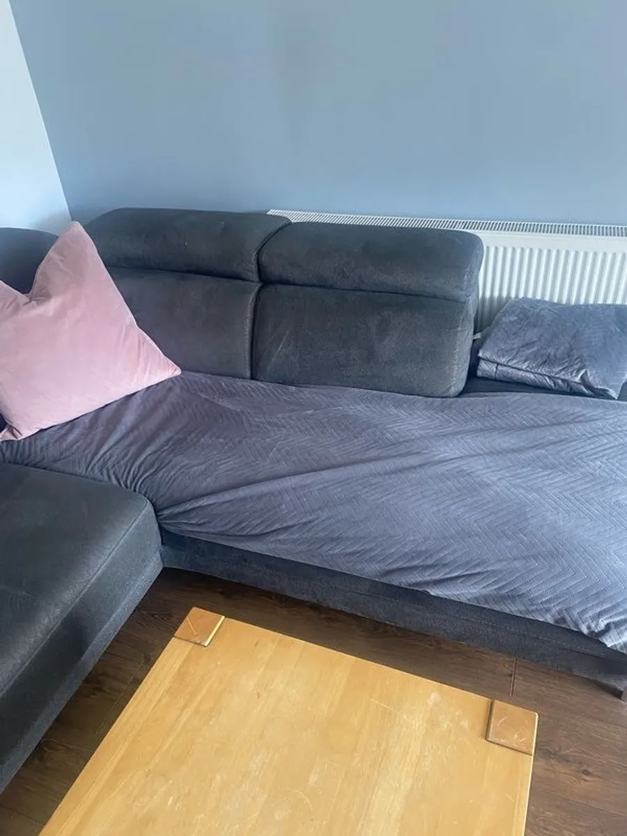 Corner Couch - Image 3