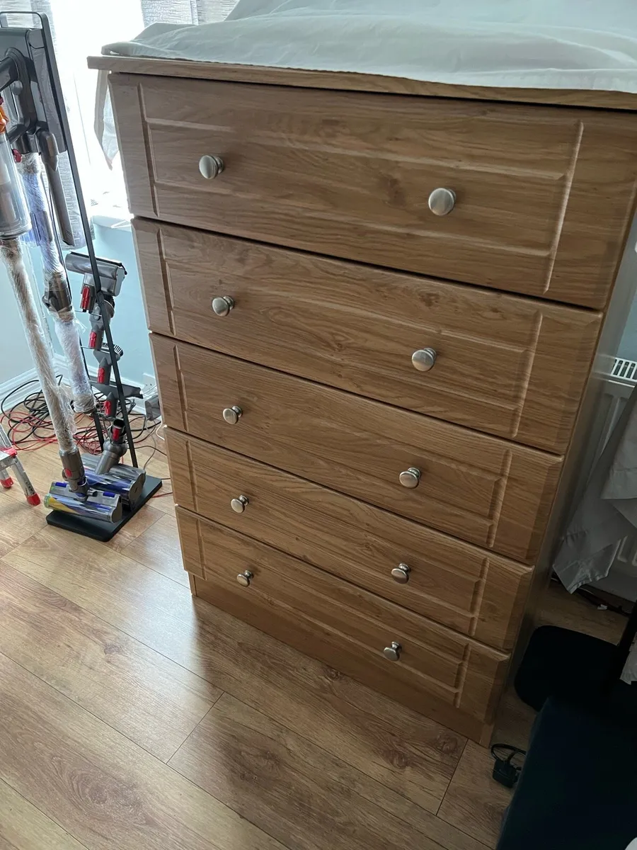 Brand new chest drawers