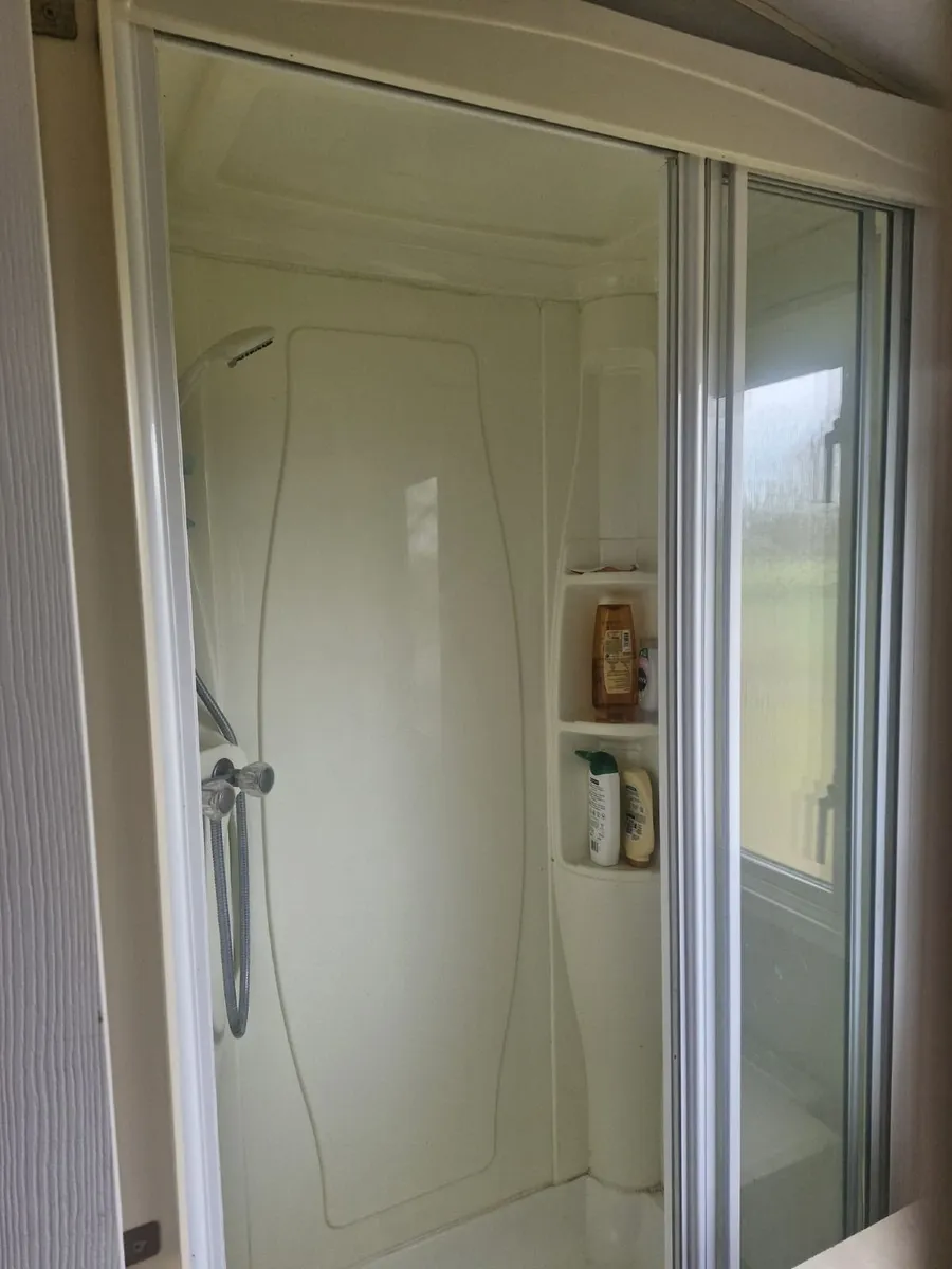 Mobile Home - Image 4