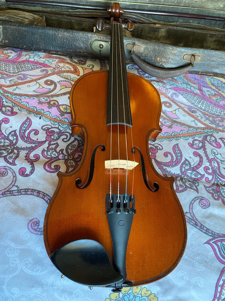 Barzoni violin - Image 1