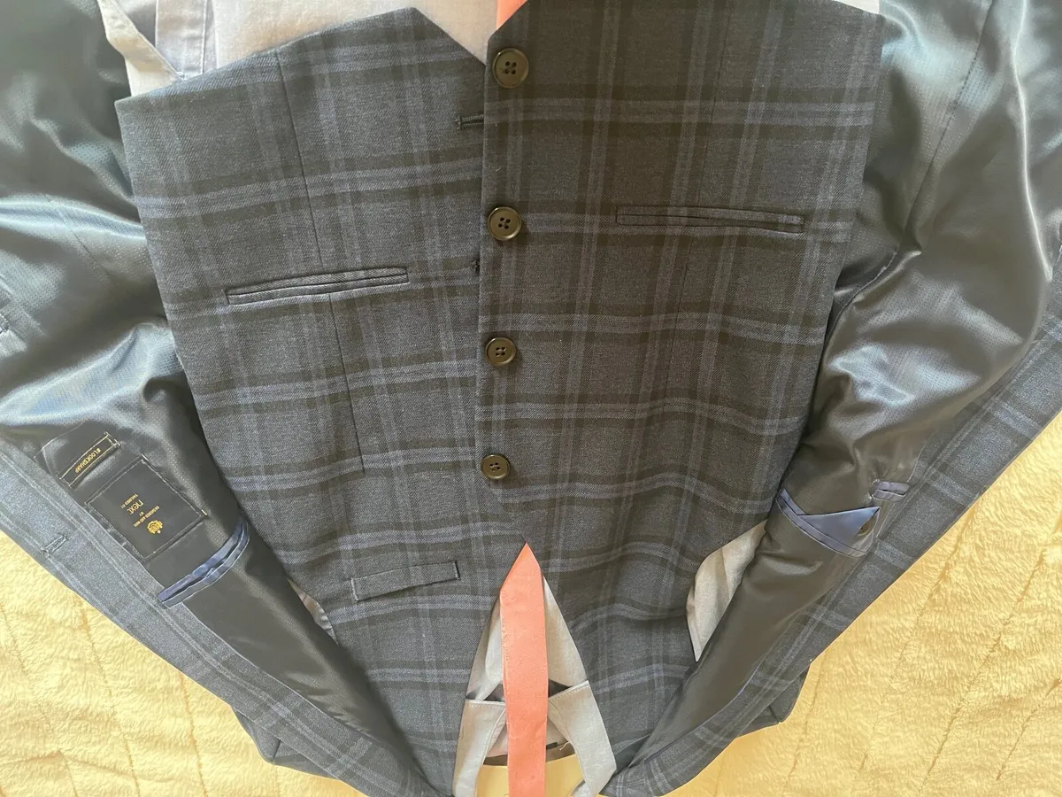 Communion suit - Image 1