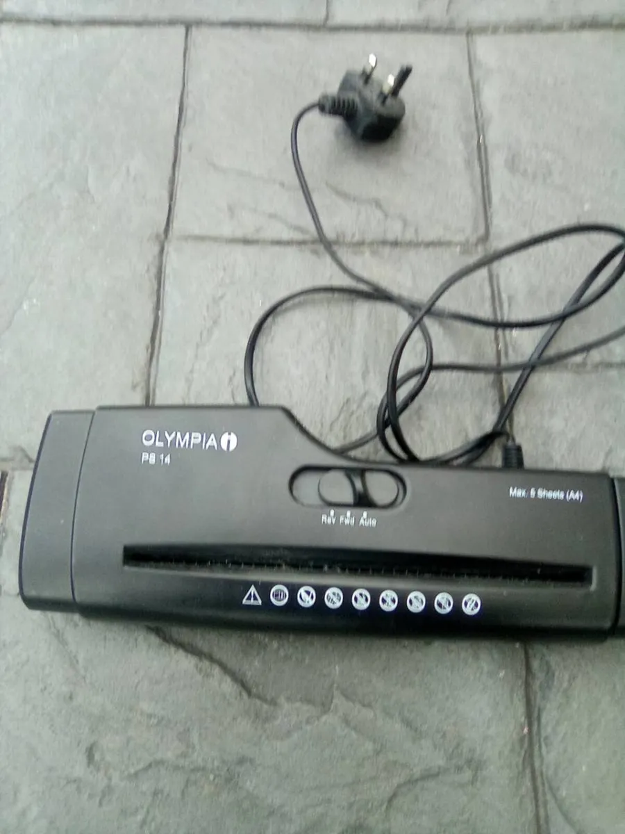 ELECTRIC.   PAPER. SHREDDER - Image 1