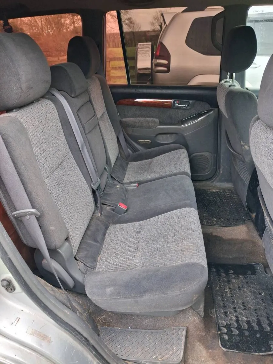 05 Toyota Landcruiser crewcab - Image 4