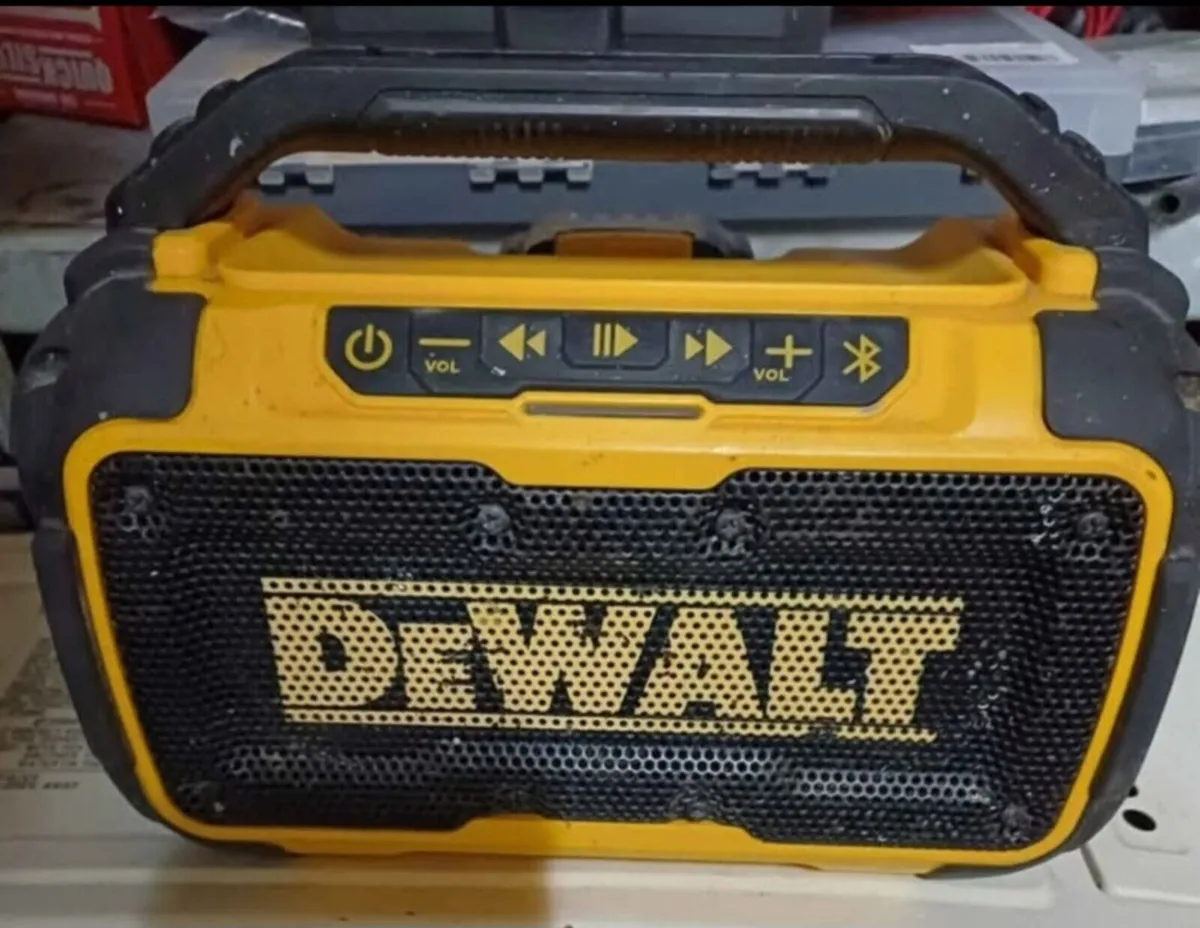 Dewalt Bluetooth speaker