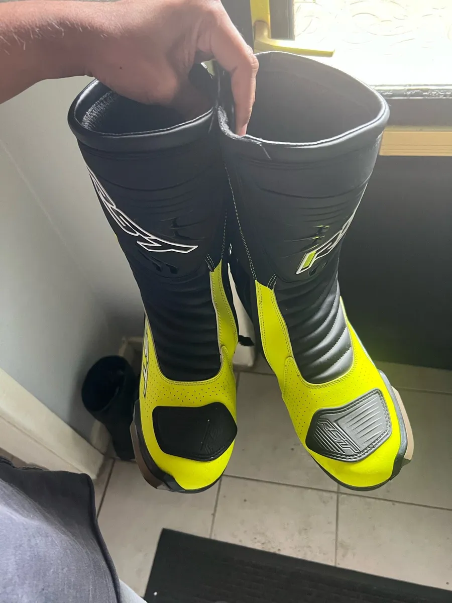 RST Tractech Evo III Sport (Black/Yellow - Image 2