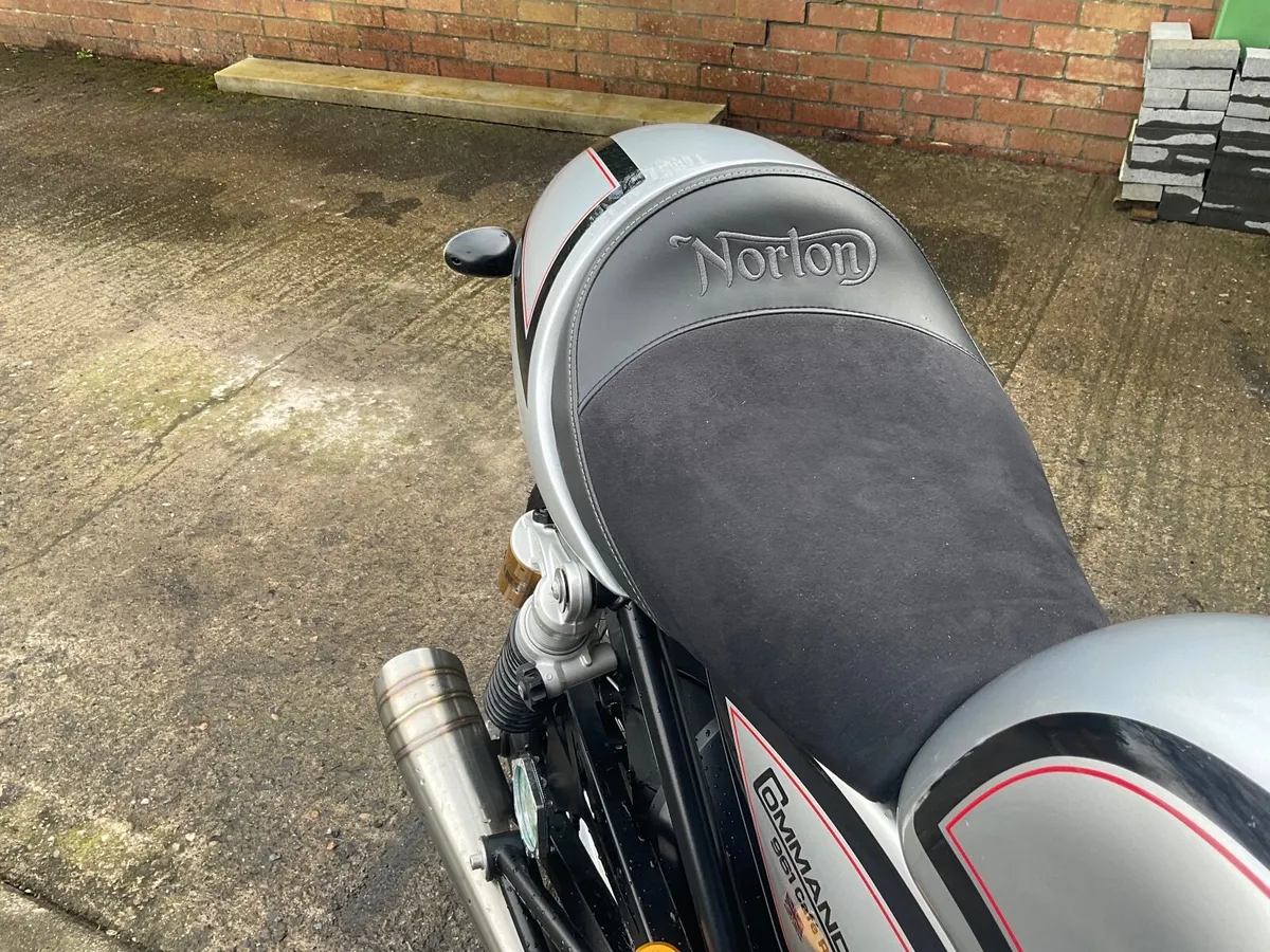 NORTON 961 Cafe Racer - Image 4