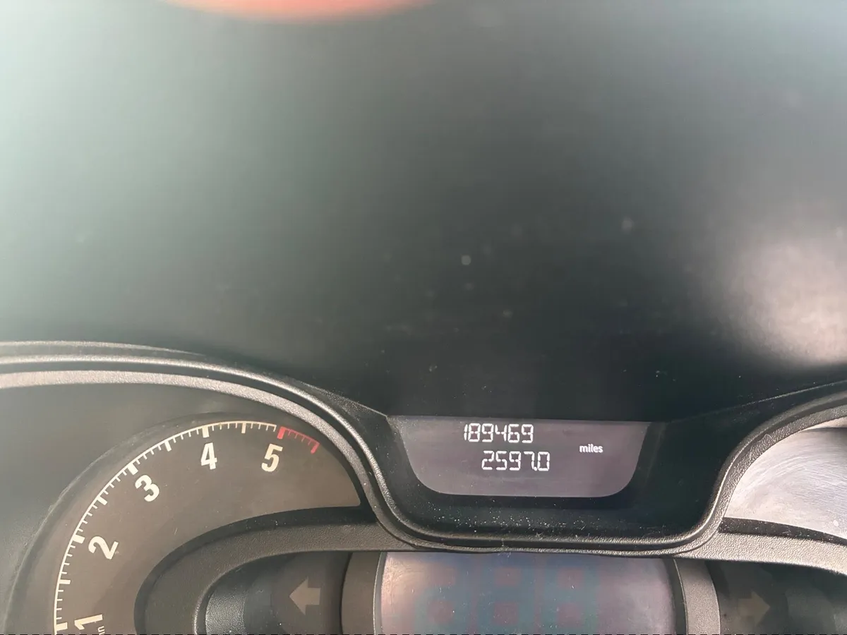 Vauxhall Vivaro 2015 - Image 2