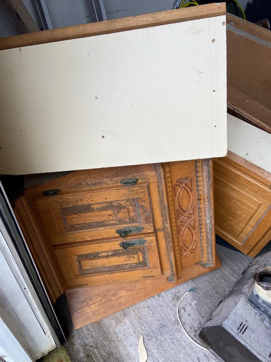 Old kitchen - Image 2