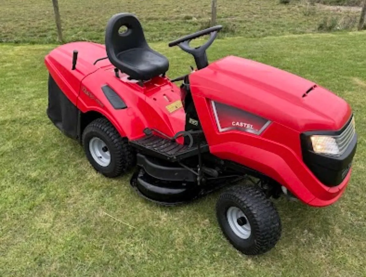 One owner Ride on Mower - Image 1