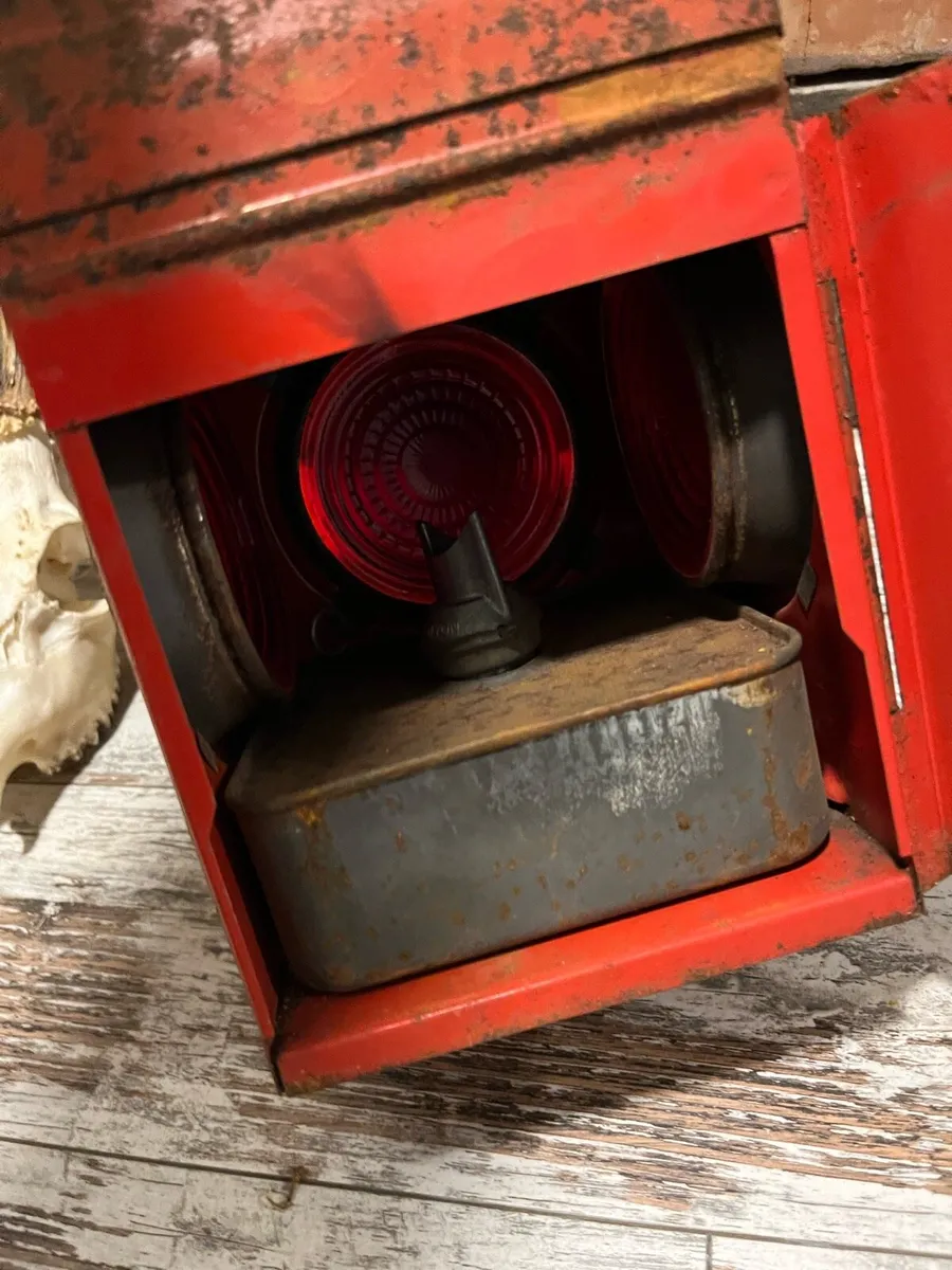 Vintage oil lamp - Image 4