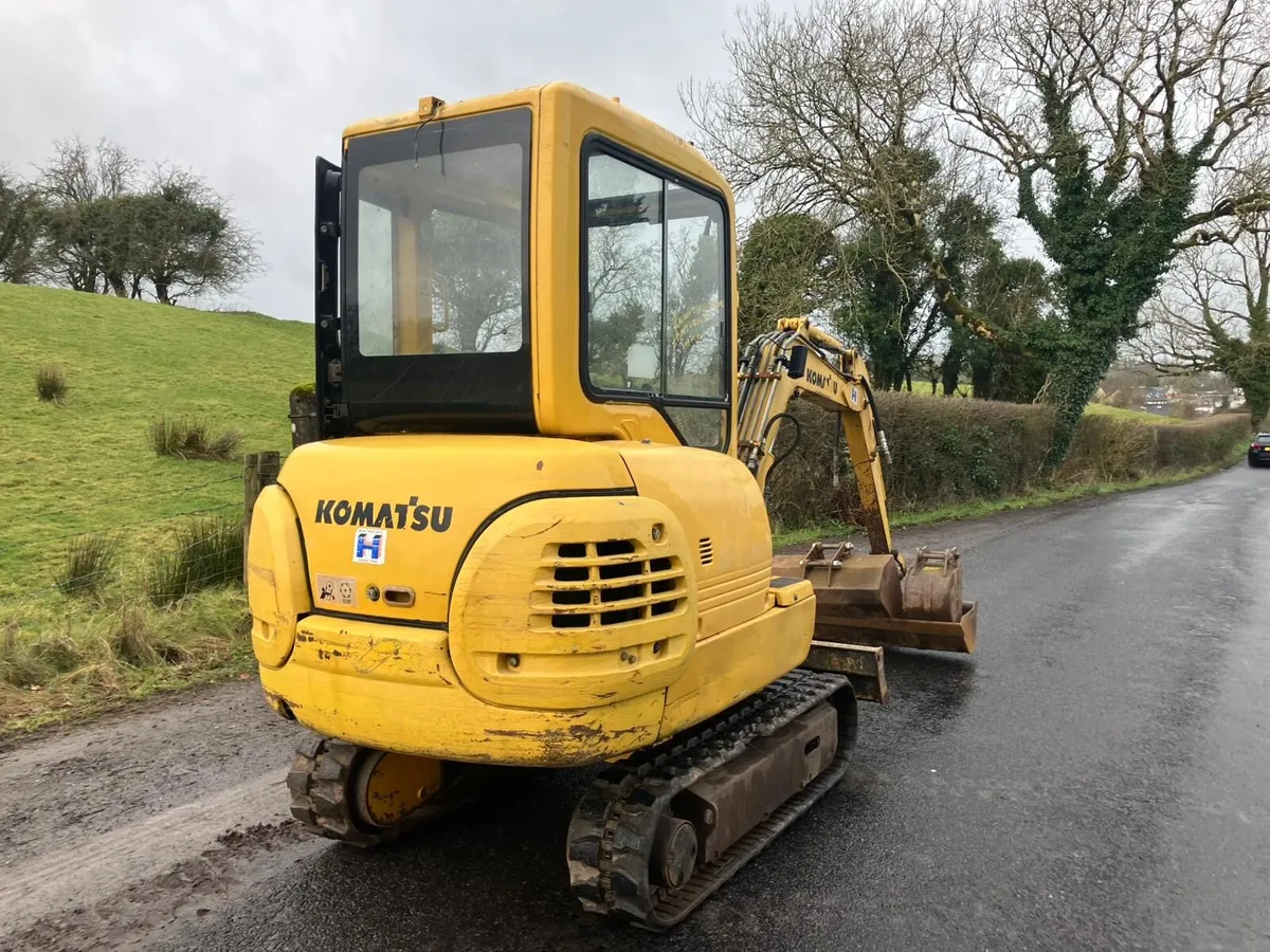 Komatsu 2 Tonne Digger - Image 3