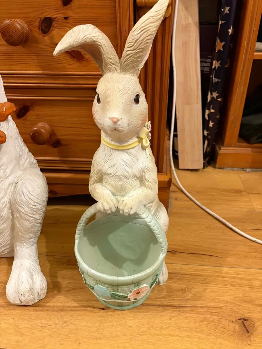 2 large bunny statues (Easter or decor) garden - Image 4