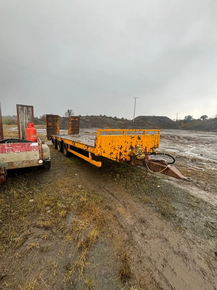 Mc cauley low loader - Image 3