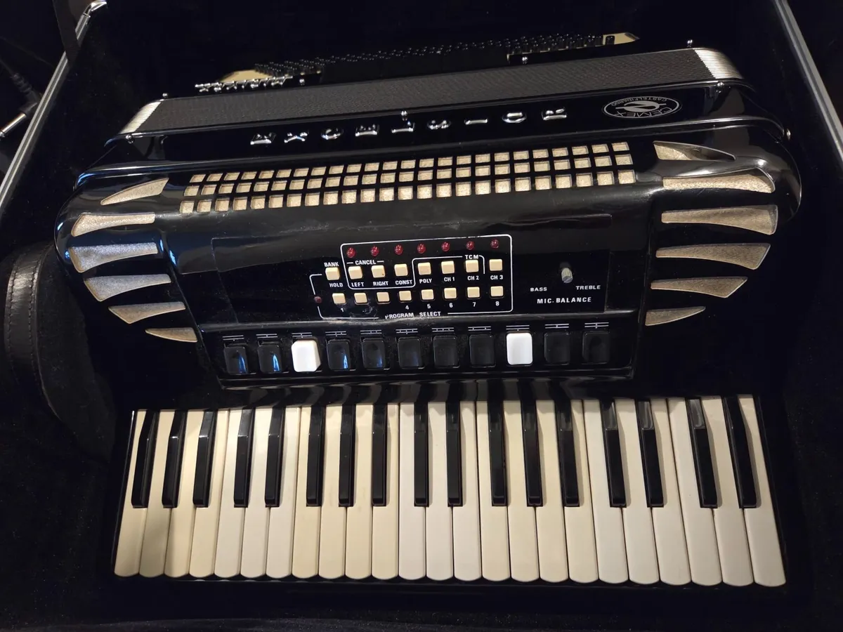Excelsior Piano Accordian & Equipment - Image 2