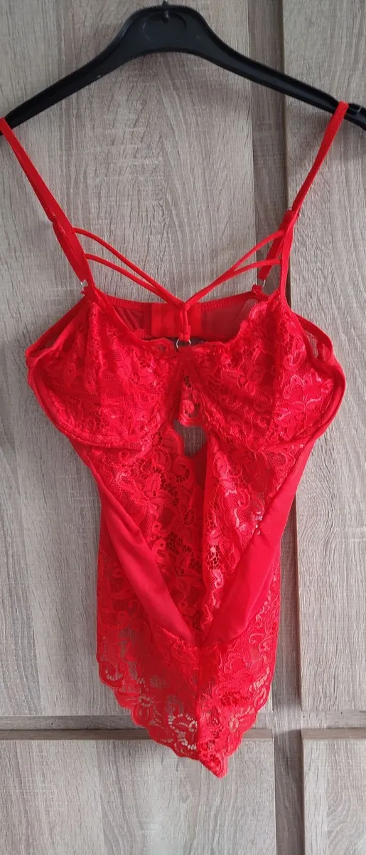 RED non padded lace bodysuit fits s Sm - Image 1