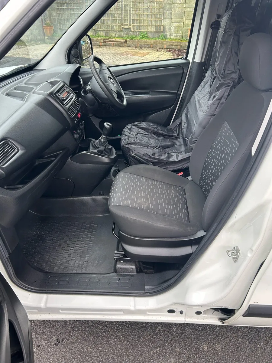 Opel Combo - Image 4