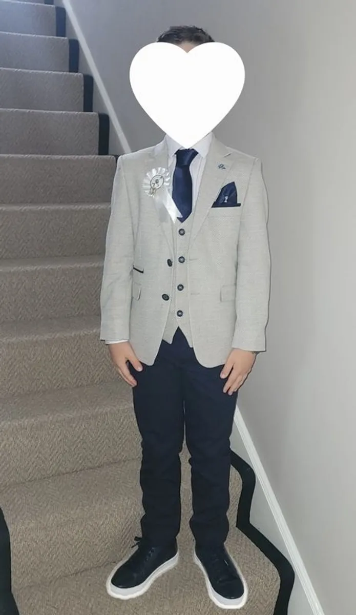 Boys Communion Suit & Shoes - Image 2