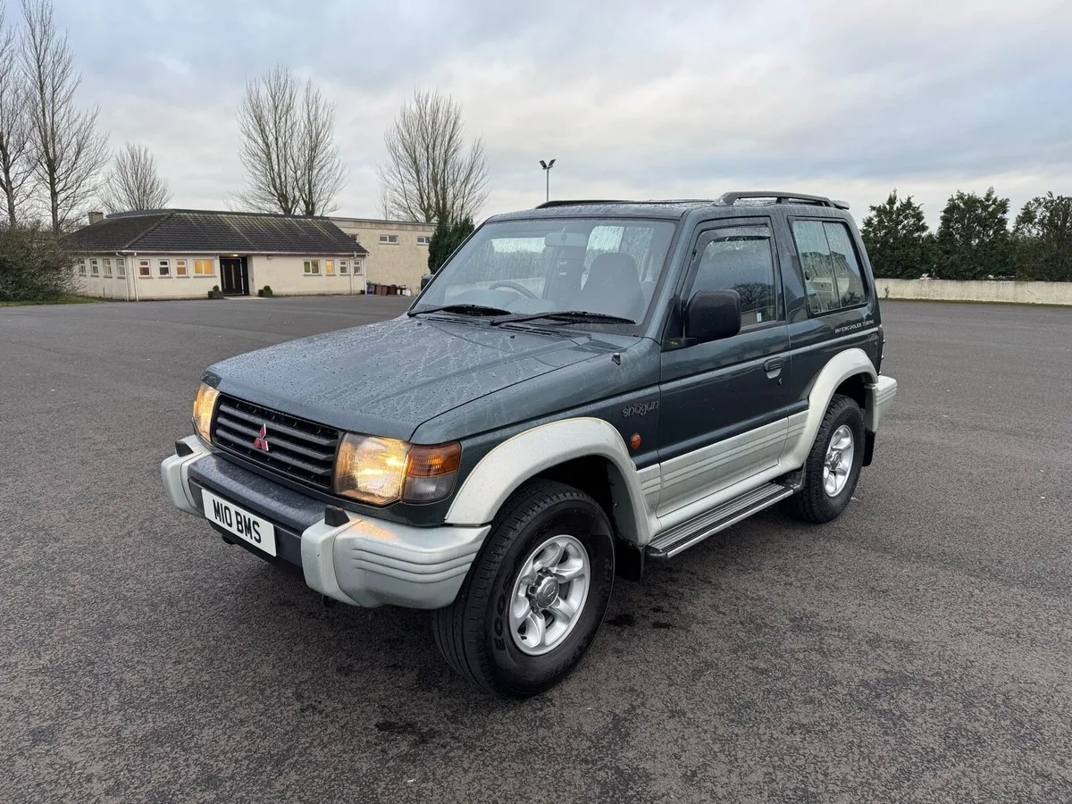 Mitsubishi GLS 2.5 Shogun (Pajero) - Image 1