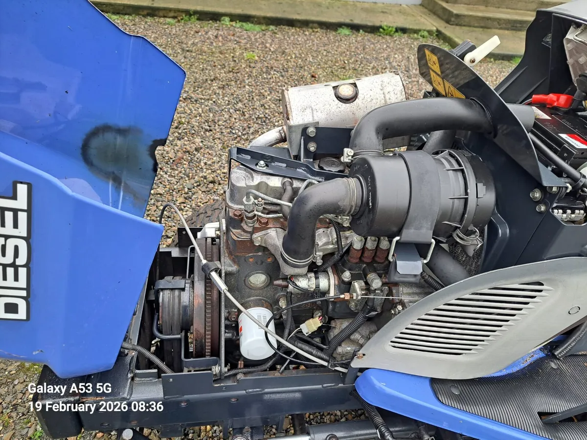 Iseki Ride on mower - Image 2