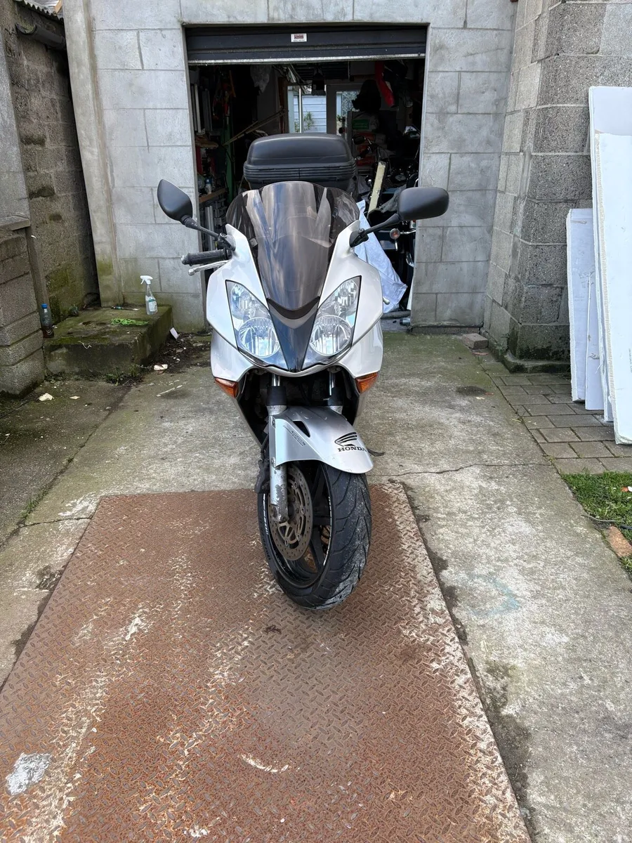 VFR 800 Vtev 2003 - Image 1