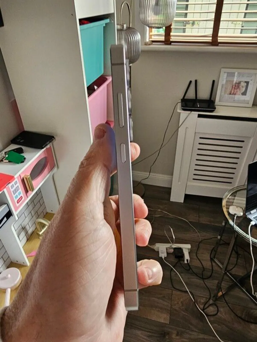 Samsung S25 Ultra 256gb Grade Titanium Silver A would pass as brand new. Open to Trade and Swap Screen Protector Charging Cable and Case. - Image 2