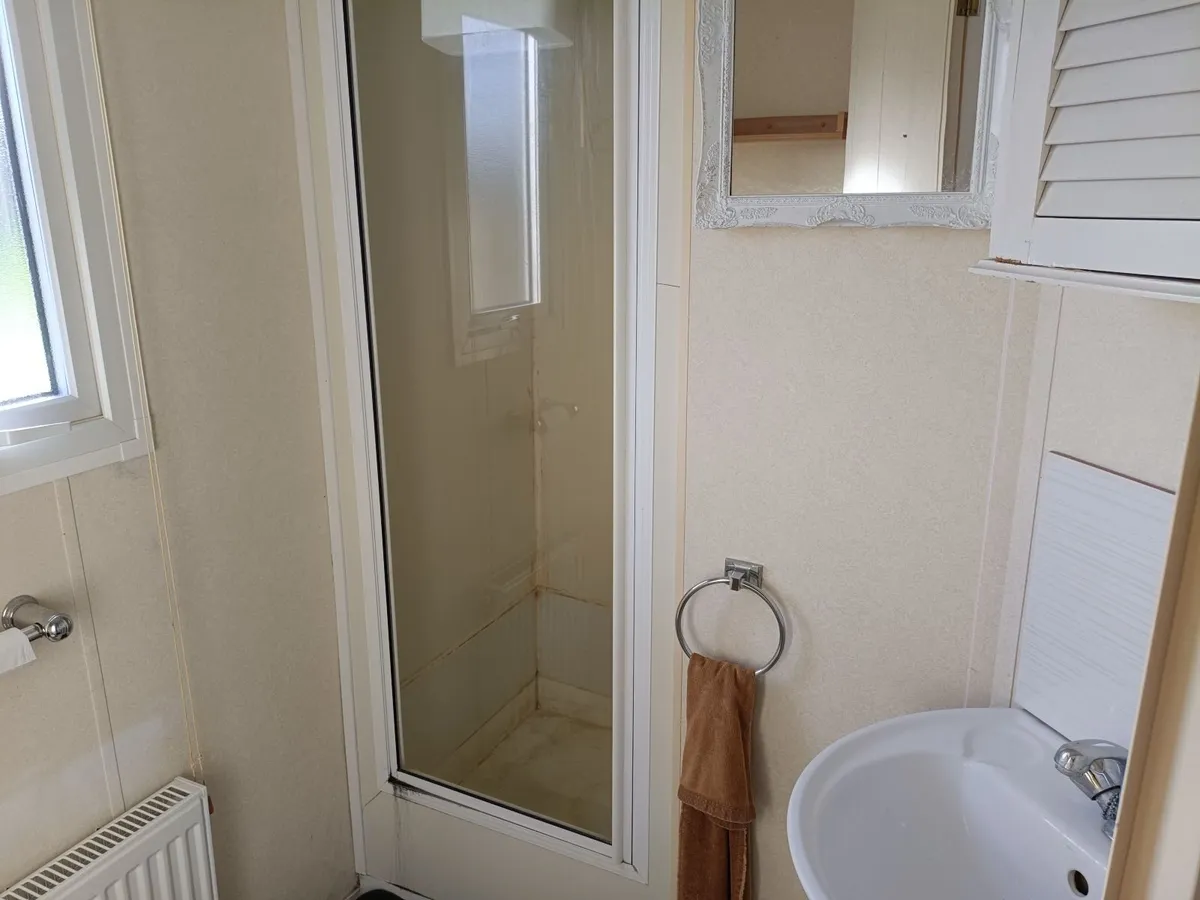 Mobile Home - Image 4