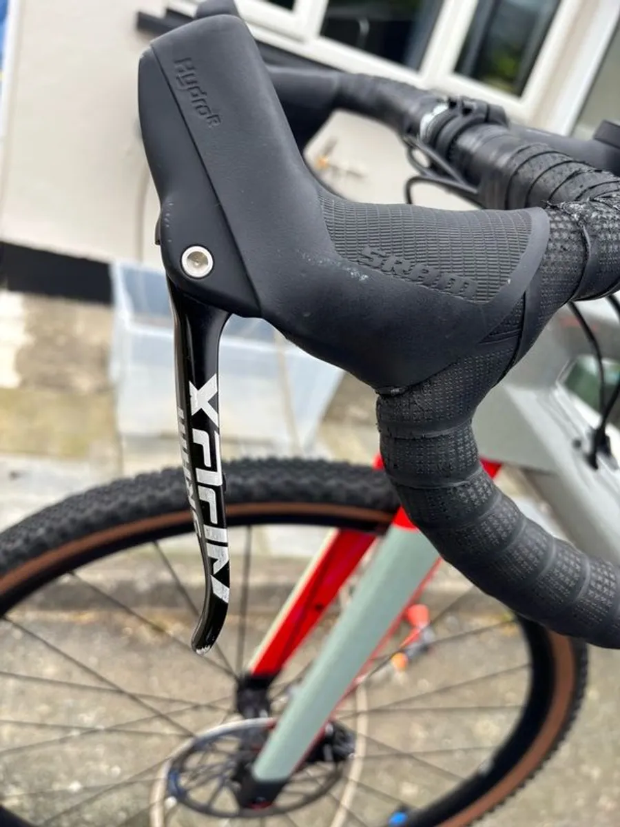 BMC URS One Gravel Bike - Medium - Image 4