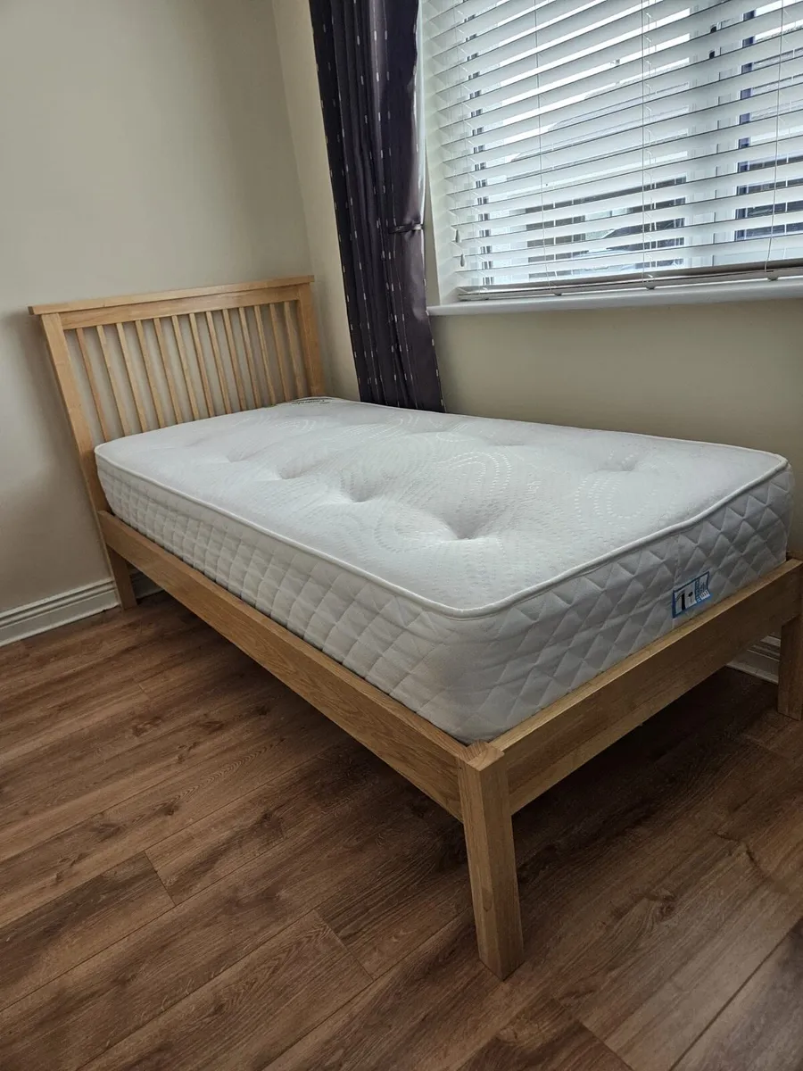 Single bed - Image 2