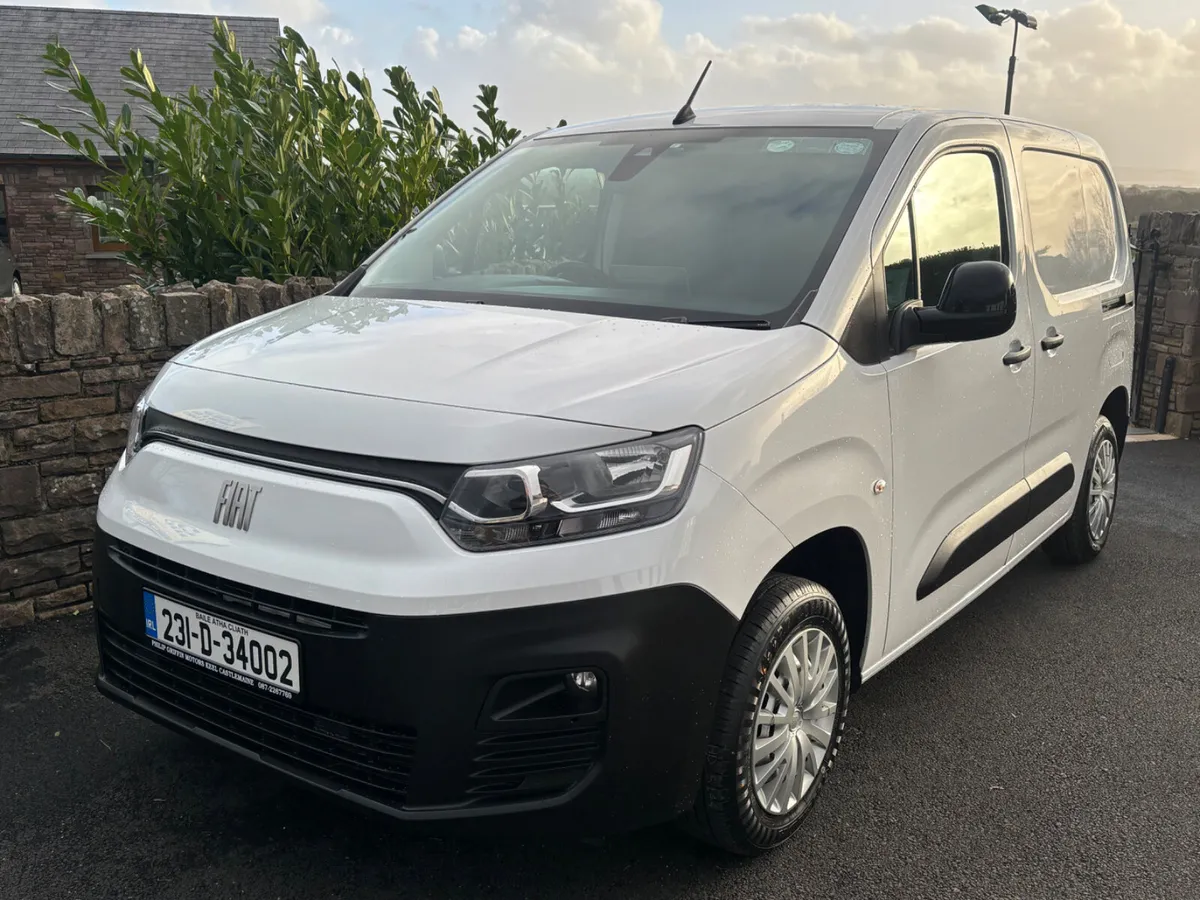 Fiat Doblo Tecnico Plus with only 49700 kms as new - Image 3