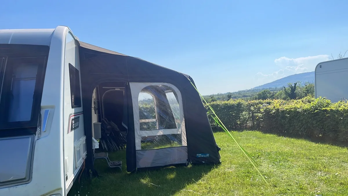 Elddis Crusader Tempest EB – 6 Berth - Image 3