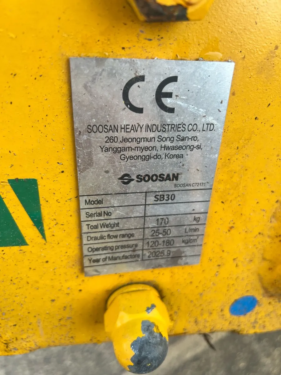 Soosan sb30 rock breaker - Image 2