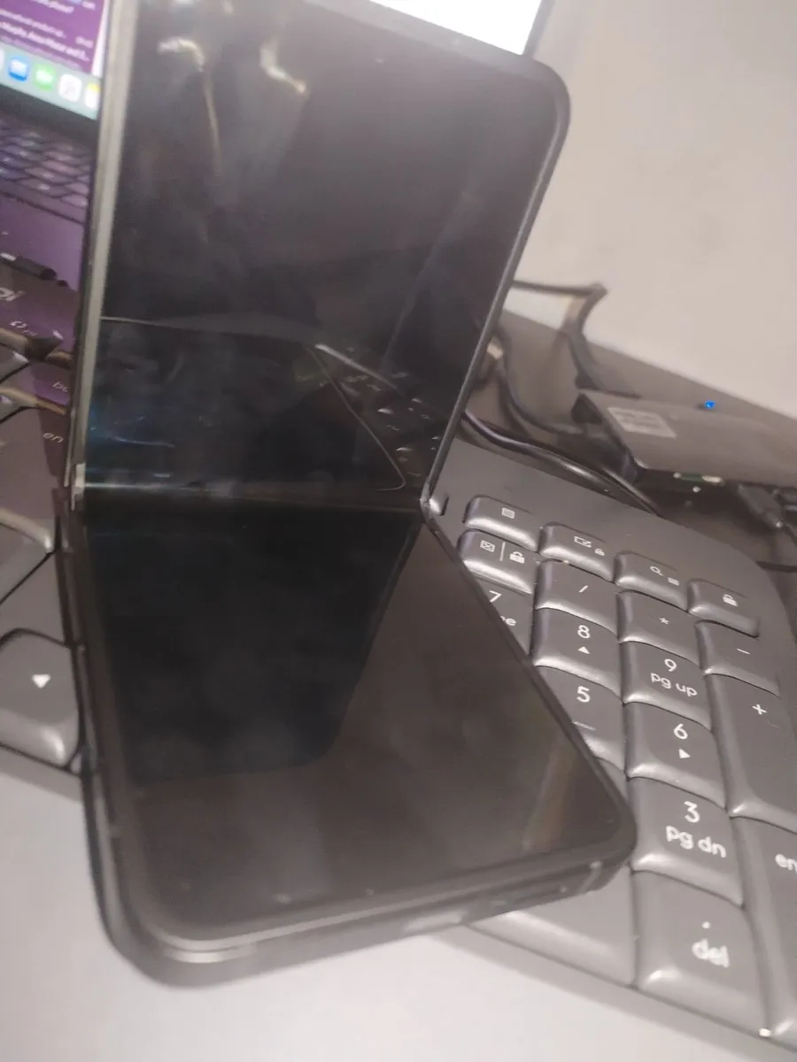 Samsung flip 7 Fe - Image 2