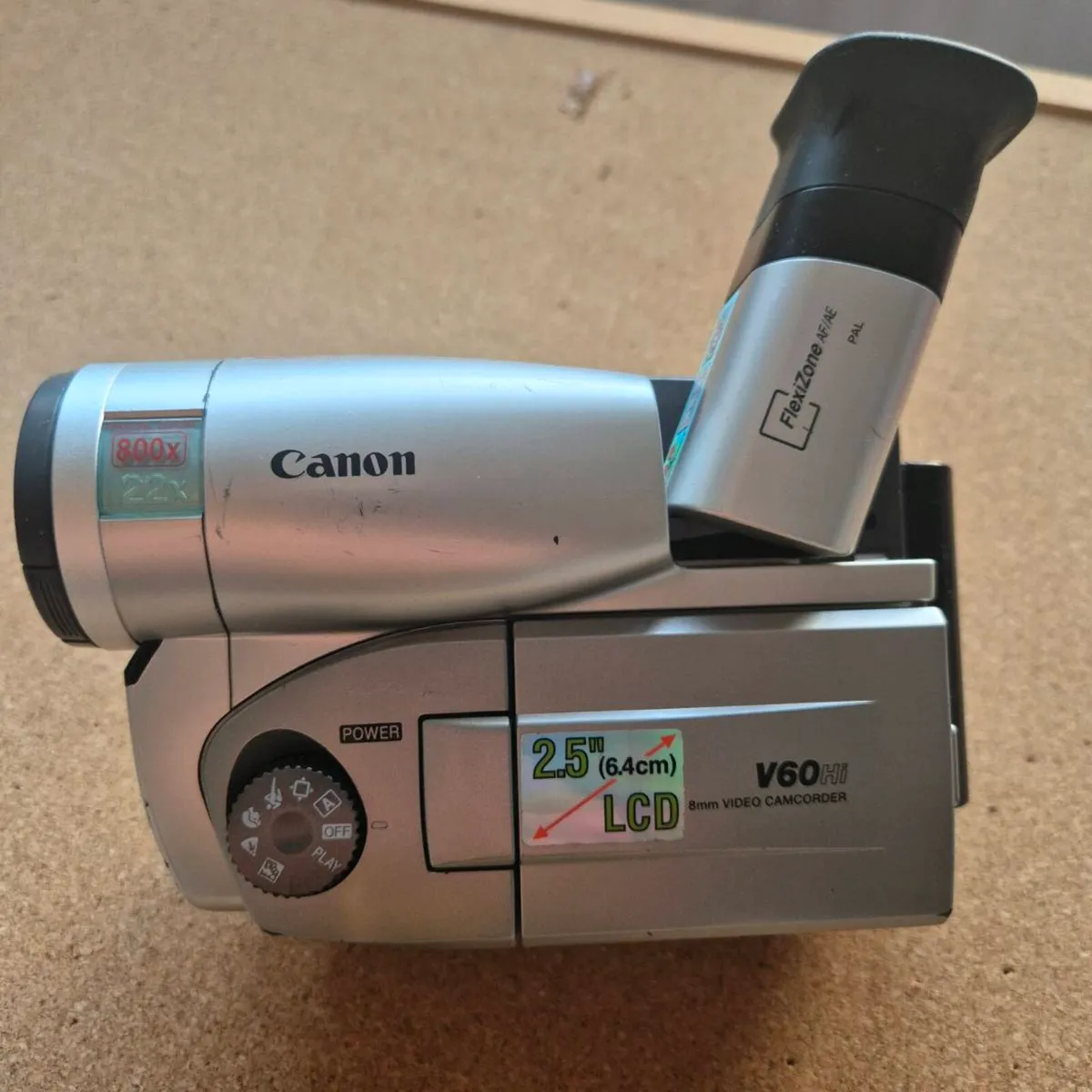 Canon V60 Video Camera - Image 3
